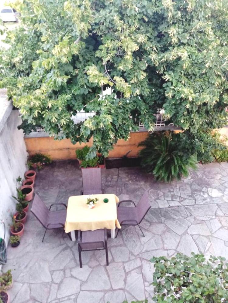 Villa Magda Vrasná Exterior foto